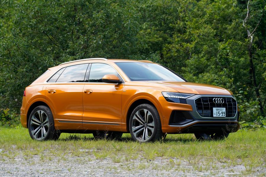  Audi Q8 55 TFSI Quattro S-Line 2019 года  (JP) (фото 24 из 37)